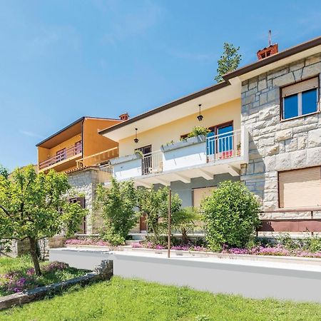 Cozy Apartment In Rabac With Kitchen Kültér fotó