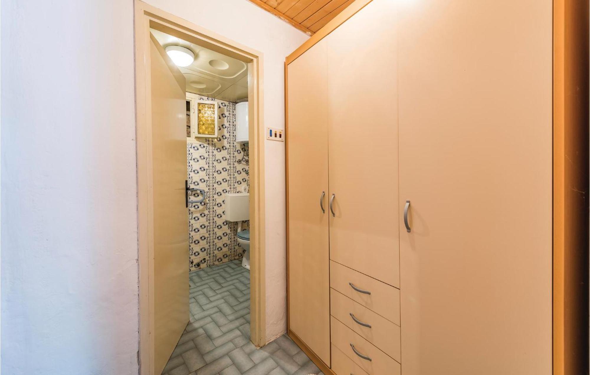 Cozy Apartment In Rabac With Kitchen Kültér fotó